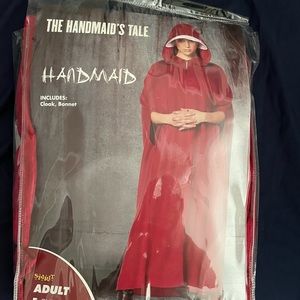 Halloween custome. "The handsmaid tale"